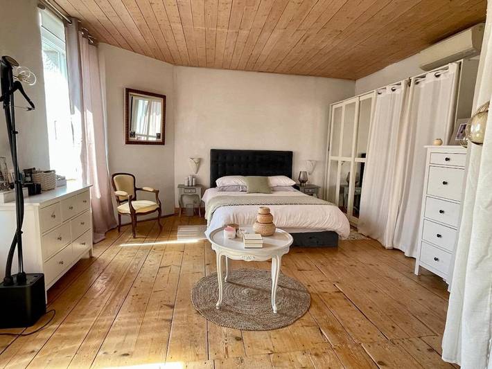 Location de vacances pour 4 personnes, avec jardin ainsi que vue et terrasse, animaux acceptés dans Lully - 3