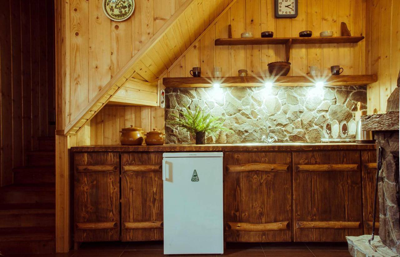 Camp Bilyi Slon in Karpaten (Ukraine)