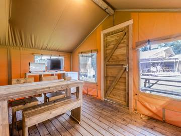Camping voor 4 Personen in Oosterhout, Noord-Brabant, Afbeelding 1
