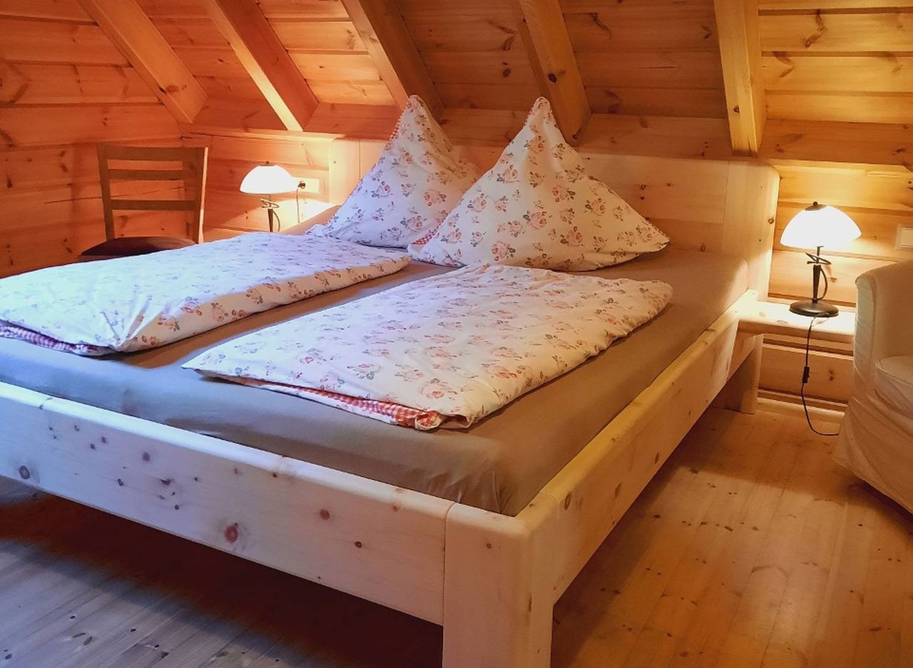 Ganze Wohnung, Ferienwohnung 'Sonnenschein' mit privater Terrasse, Gemeinschaftsgarten und Wlan in Gengenbach, Mittlerer Schwarzwald