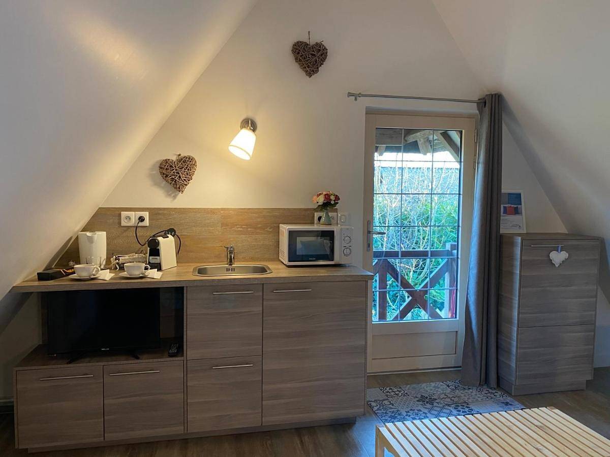 Double Room with Garden View in Saint-Gatien-des-Bois, Région de Lisieux