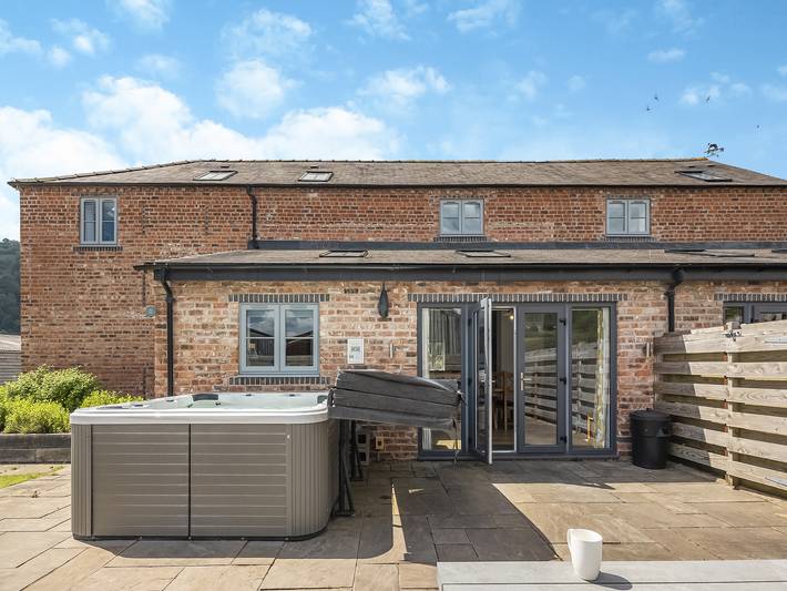 Cottage for 12 people, with garden in Denbighshire