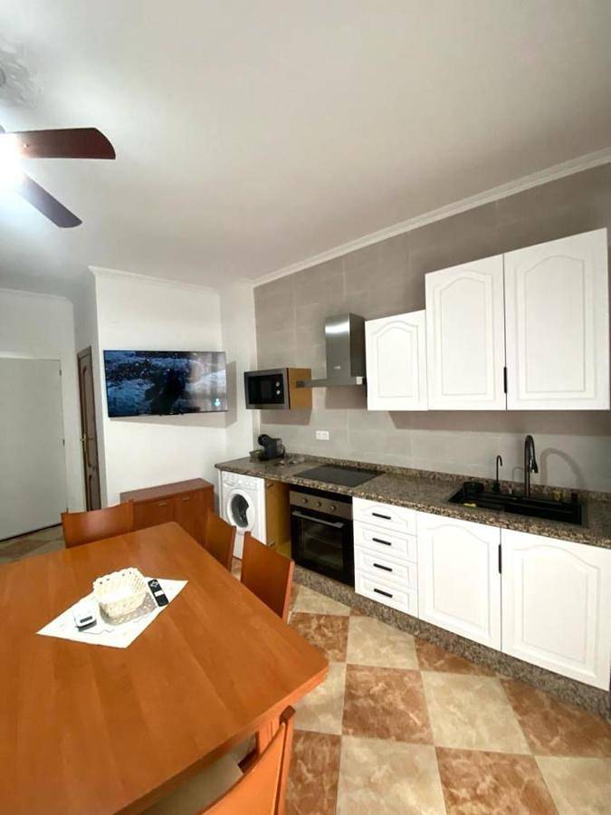 Apartamento para 6 personas, con Balcón y Terraza además de Jardín y Vistas en Luque