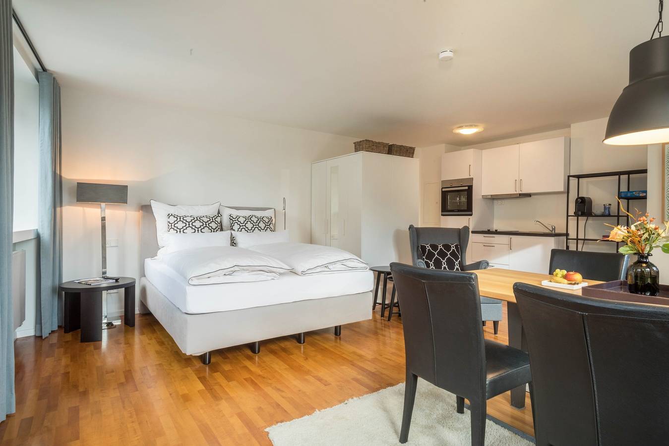 Ganze Wohnung, Modernes Einzimmer-Appartement Nr. 12 mitten im Stadtzentrum mit Wlan in Wangen im Allgäu, Region Bodensee-Oberschwaben