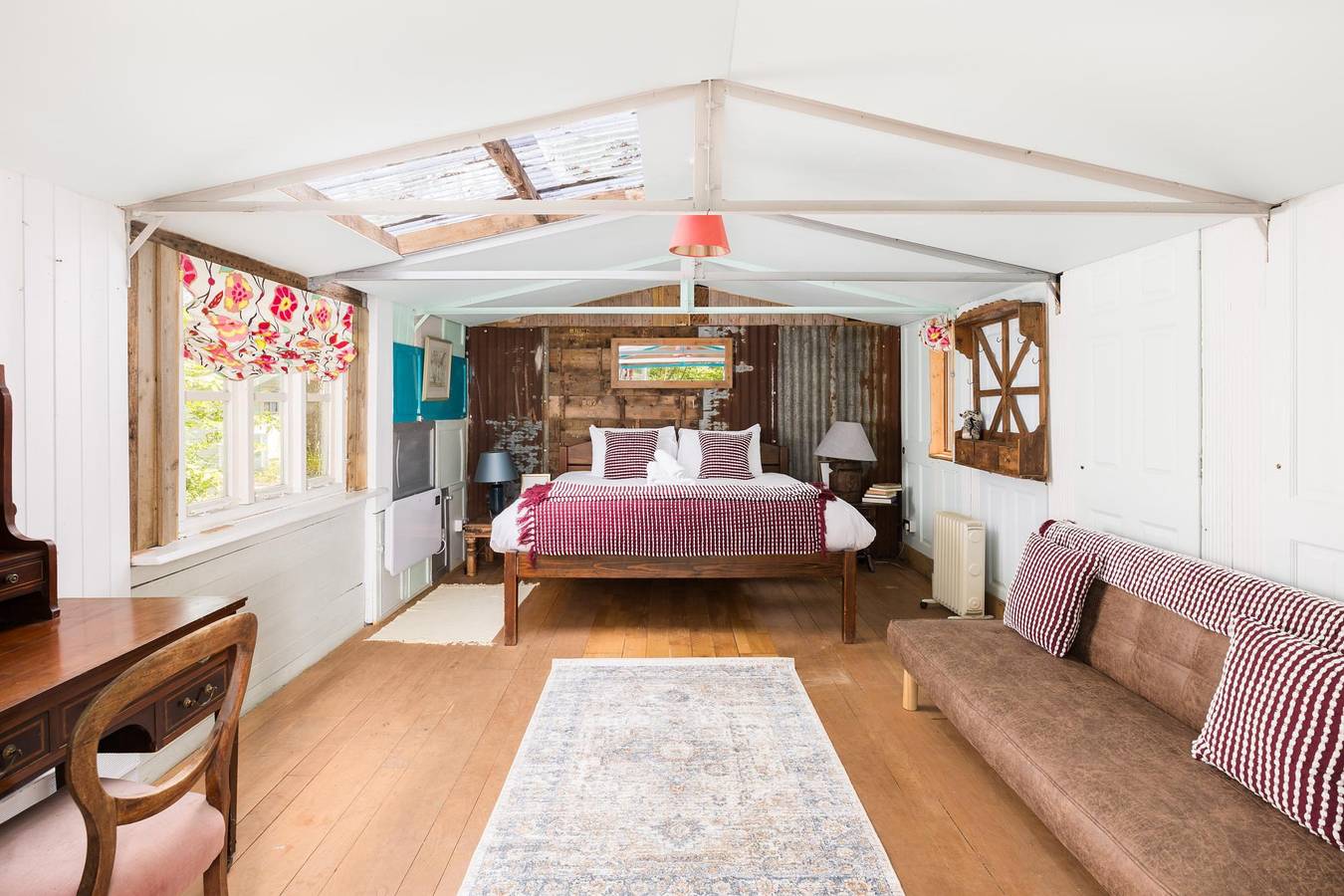 Stunning Glamping Retreat in the Woods - Pass the Keys in Moreton-in-Marsh, Warwickshire