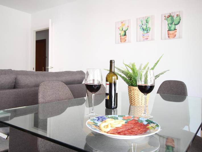 Ganze Ferienwohnung, Ferienwohnung für 6 Personen mit Terrasse in Altstadt Málaga, Malaga