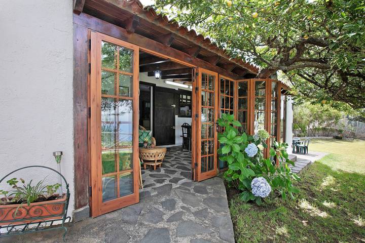 Maison de vacances « Finca Las Carmenes » avec vue mer, piscine, terrasse et jardin in Icod de los Vinos, Tenerife du Nord