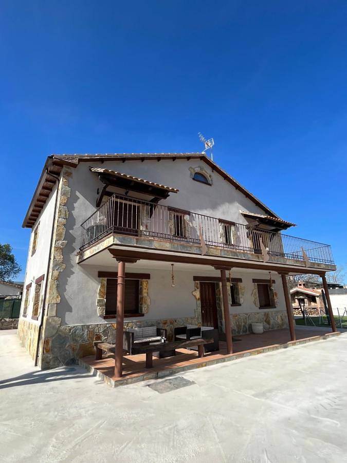 Casa Rural El Pinaron in Navaluenga, Valle del Alberche