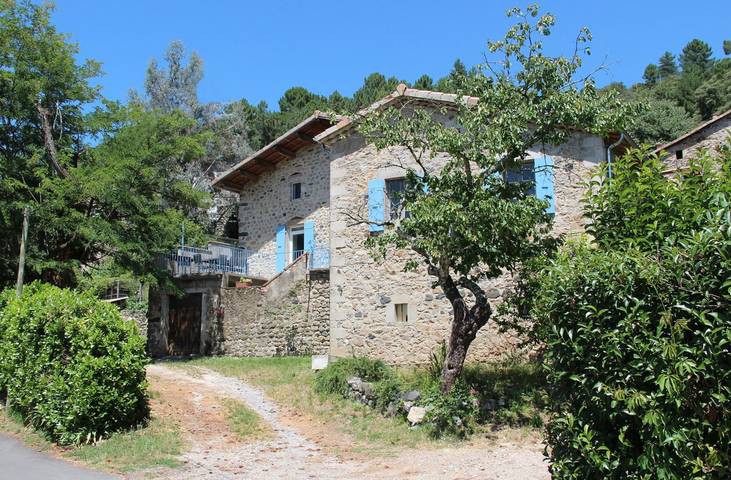 Gîte pour 6 personnes, avec terrasse - 1