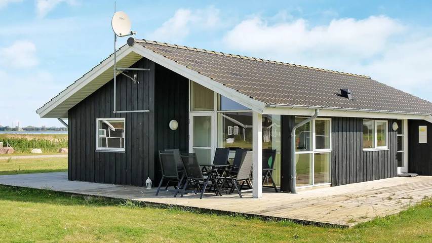 Ferienhaus für 9 Personen, mit Whirlpool und Sauna sowie Garten, mit Haustier in Nordjütland