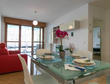 Gîte pour 4 personnes, avec terrasse et vue, animaux acceptés à Lecco