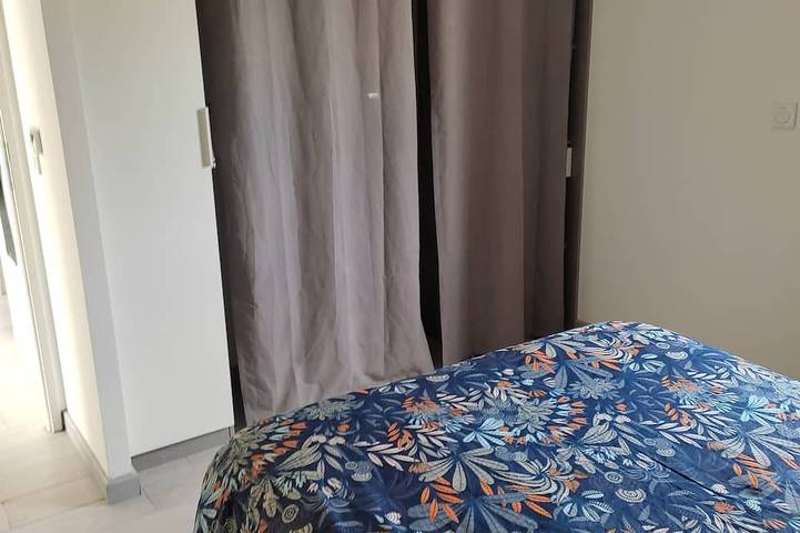 Location de vacances pour 6 personnes, avec terrasse et jardin à Cuzance - 4