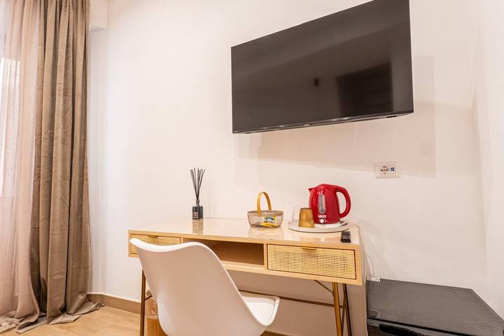 Chambre 'Armonica Rooms - Camera Himeros' avec Wi-Fi et climatisation in Castellammare di Stabia, Sorrento Coast