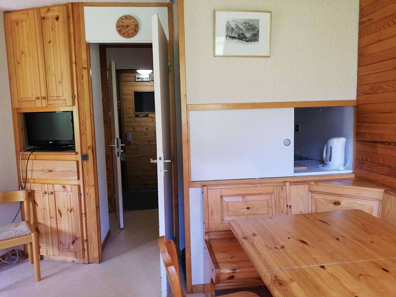 Studio entier, Studio lumineux à 80m des remontées mécaniques, balcon sud, animaux acceptés in Valmorel, Les Avanchers-Valmorel