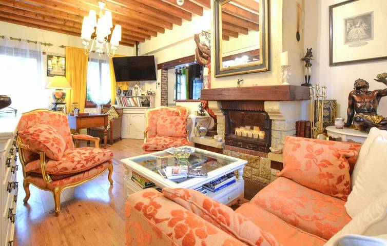 Gemütliches Apartment mit Pool, Garten & WiFi, 2km zum Strand in Deauville, Lisieux und Umgebung
