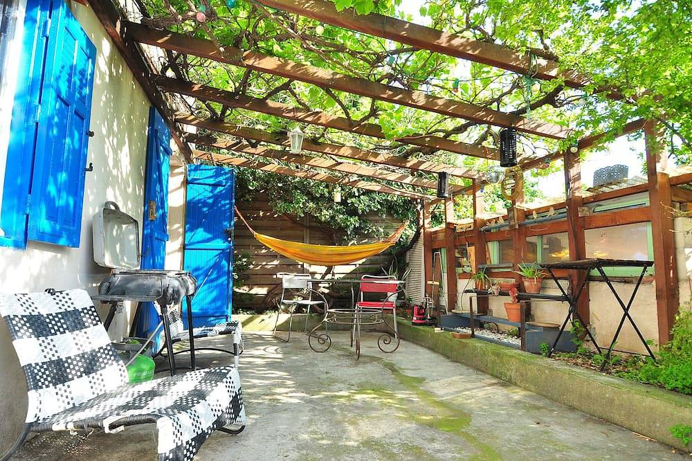 Ganze Wohnung, Appartement T1 33m2 au Calme Tonnelle Ombragée in Marseille, Marseille und Umgebung