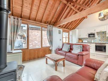 Holiday Rental for 4 People in Stroud, Gloucestershire, Photo 4