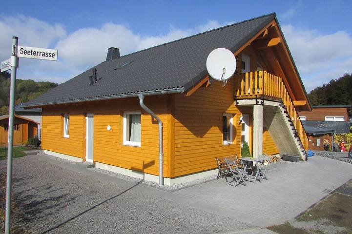 Vakantiehuis voor 10 personen, with balkon and sauna as well as tuin - 1