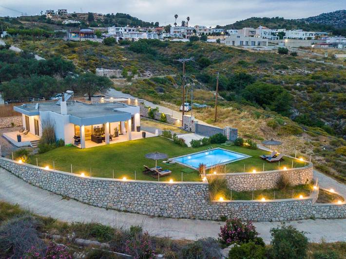 Ferienhaus für 6 Personen, mit Pool und Garten in Afantou