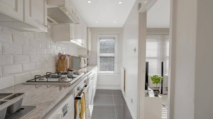 Ferienwohnung für 3 Personen, mit Garten, kinderfreundlich in London - 2