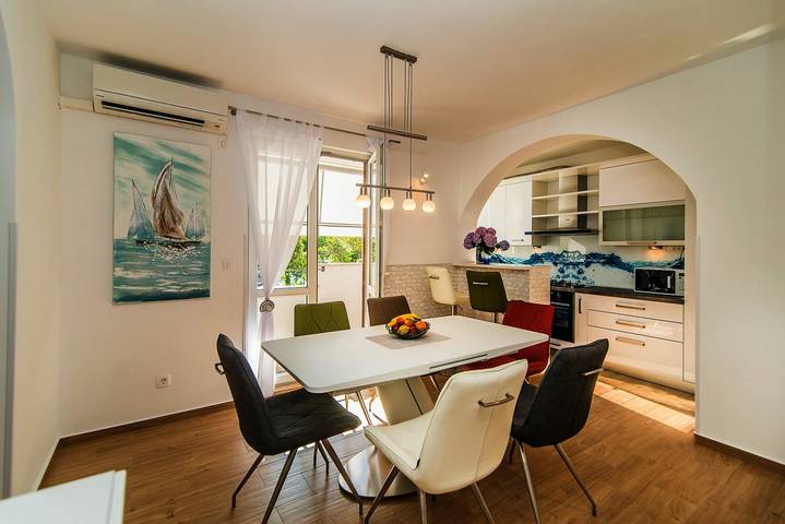 Ferienwohnung für 4 Personen, mit Balkon/Terrasse in Poreč