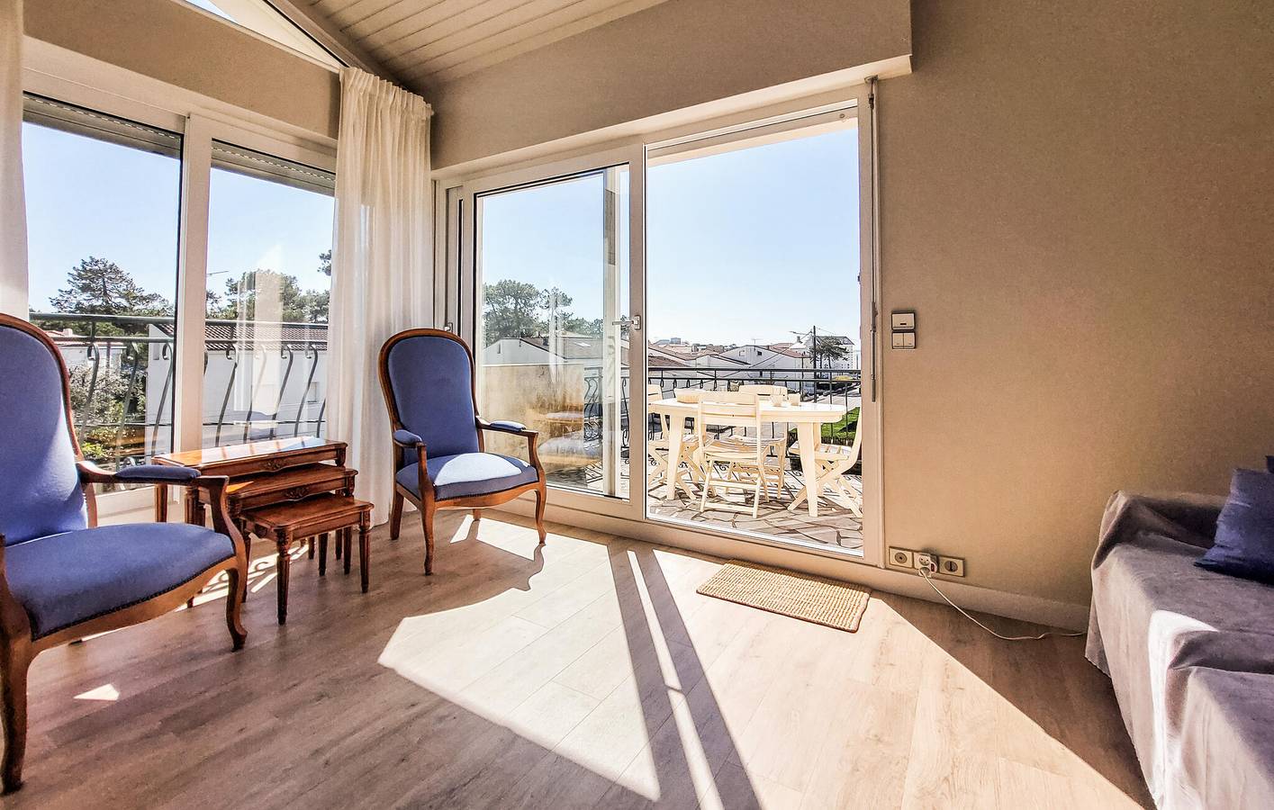 Appartement de vacances entier, Appartement avec vue sur la mer, terrain de pétanque, lave-linge, parking | À 1,5 km de la plage in Saint-Georges-de-Didonne, Côte de Beauté