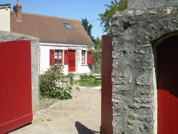 Gîte pour 14 personnes, avec terrasse et jardin à Suèvres