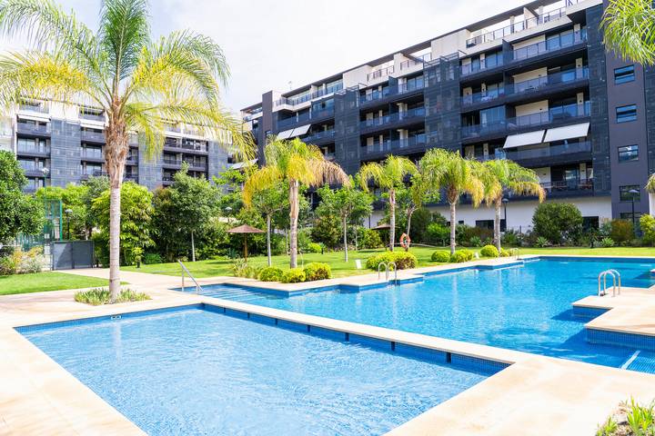 Penthouse voor 4 personen, met zwembad en balkon - 1