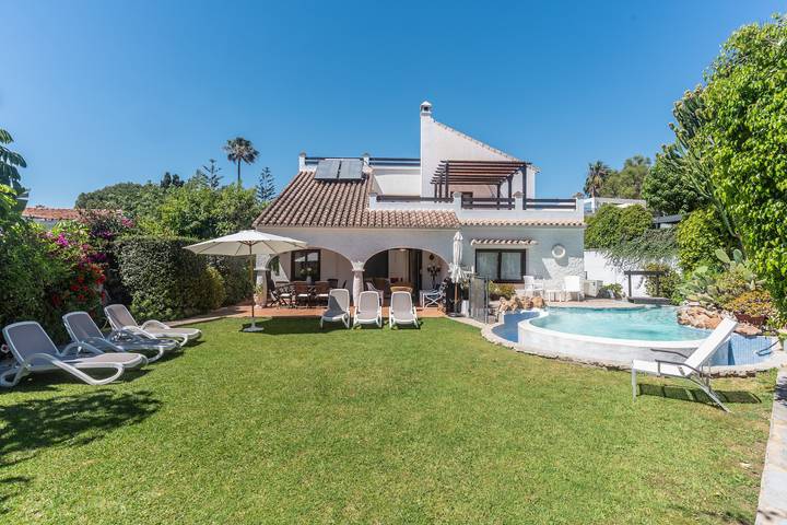 Location de vacances pour 10 personnes, avec jardin et bassin pour enfant à Marbella - 2