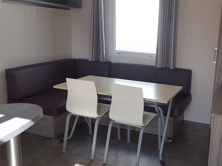 Mobil home pour 5 personnes, avec bassin pour enfant dans Plage des Becs - 4