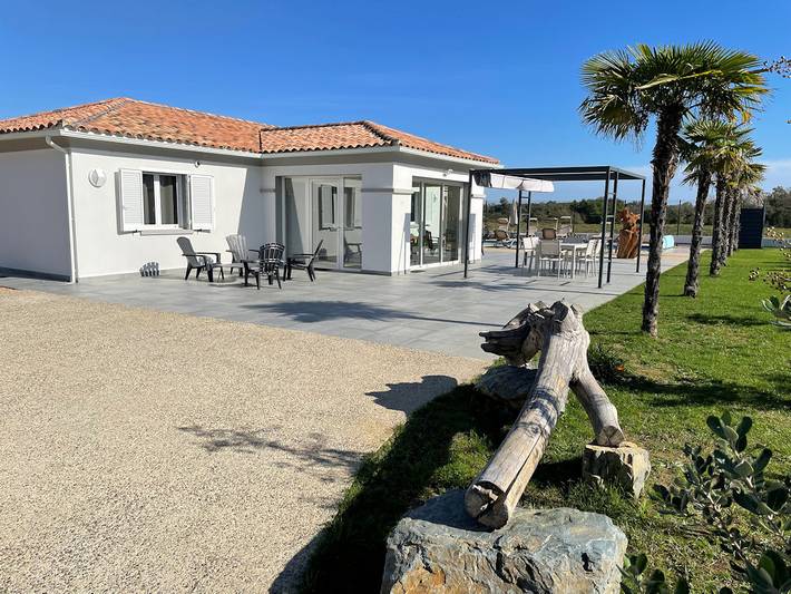 Villa pour 8 personnes, avec jardin ainsi que piscine et terrasse en France - 4