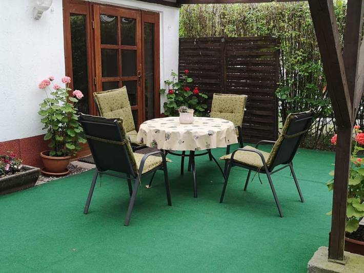 Bungalow für 3 Personen, mit Garten