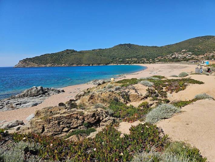 Tente pour 2 personnes, avec Terrasse ainsi que Jardin et Vue en Corse-du-Sud - 2