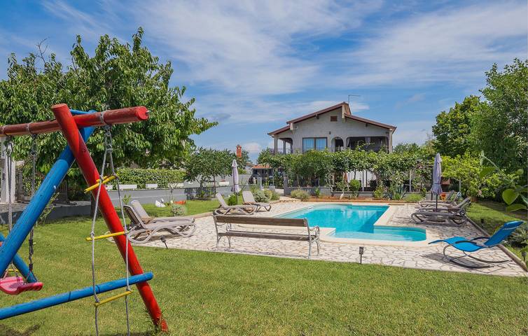 Ferienwohnung für 6 Personen, mit Terrasse und Pool - 1