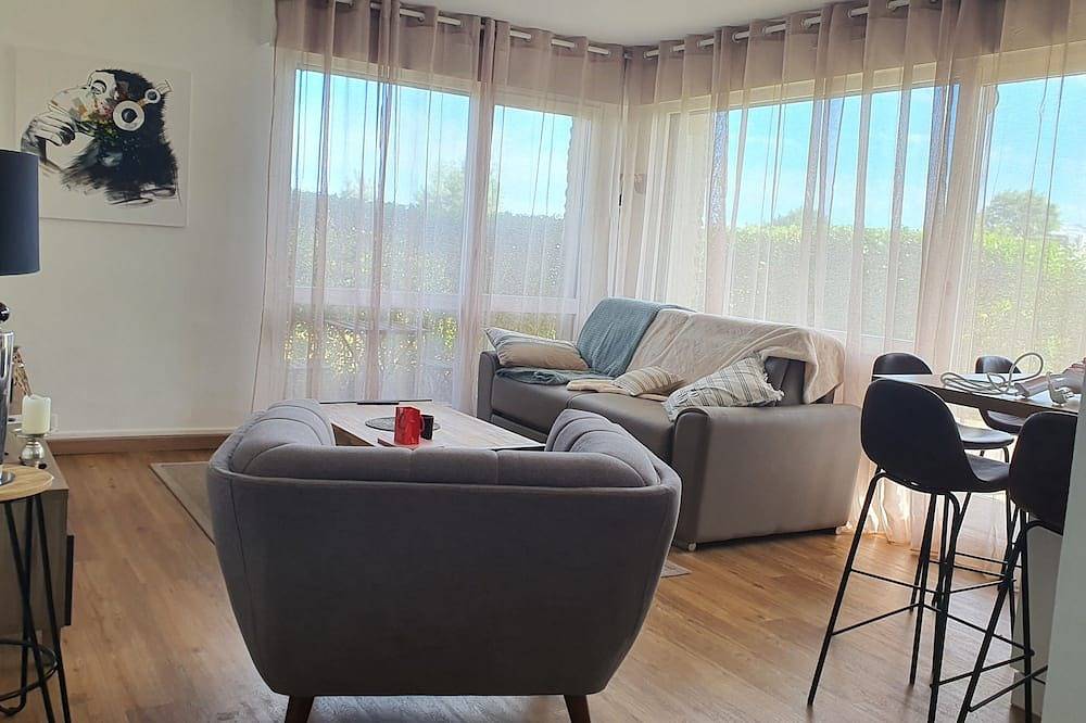 Geheel appartement, Studio en rez de Jardin, à 5mn de la Plage et des Commerces in Benerville-sur-Mer, Lisieux en omgeving