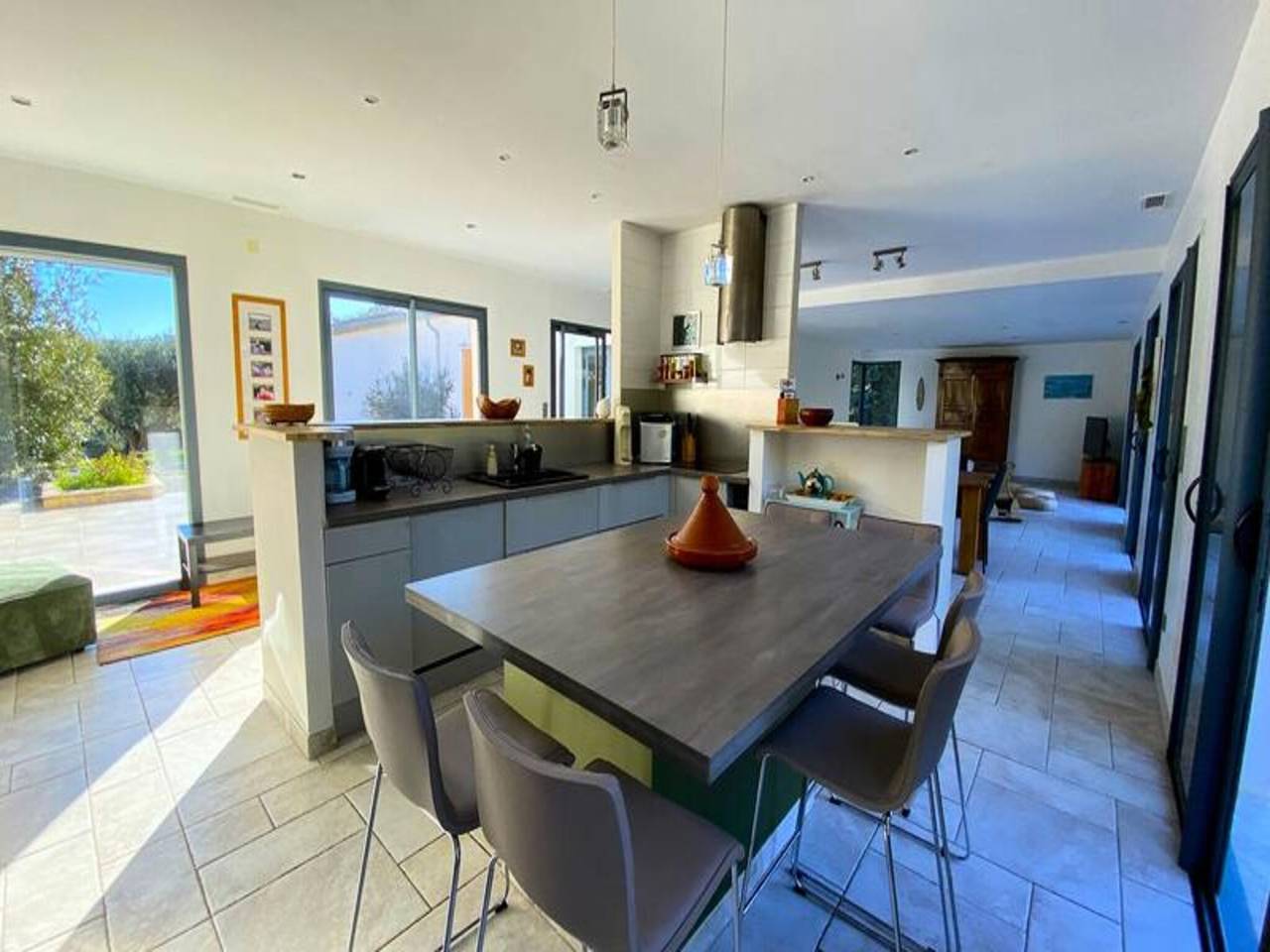 Ganze Wohnung, Villa in Armissan mit privatem Pool in Armissan, Côte d'Améthyste