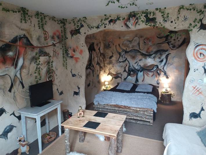 Chambre d’hôte pour 4 personnes, avec piscine ainsi que jardin et jacuzzi