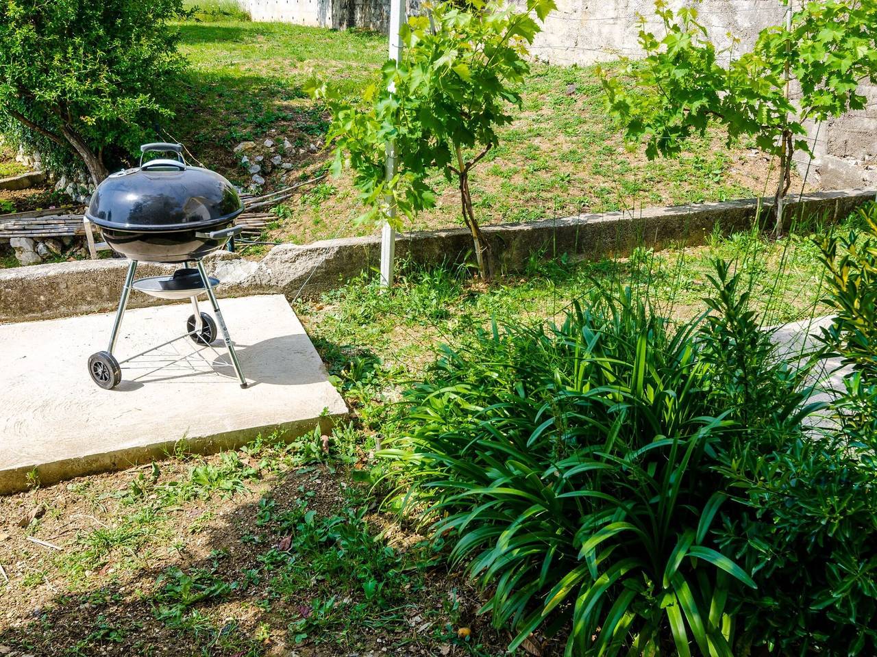 Ganze Wohnung, Villa Bind - Twin Room with Patio and Garden View (R1) in Cavtat, Dubrovnik-Neretva