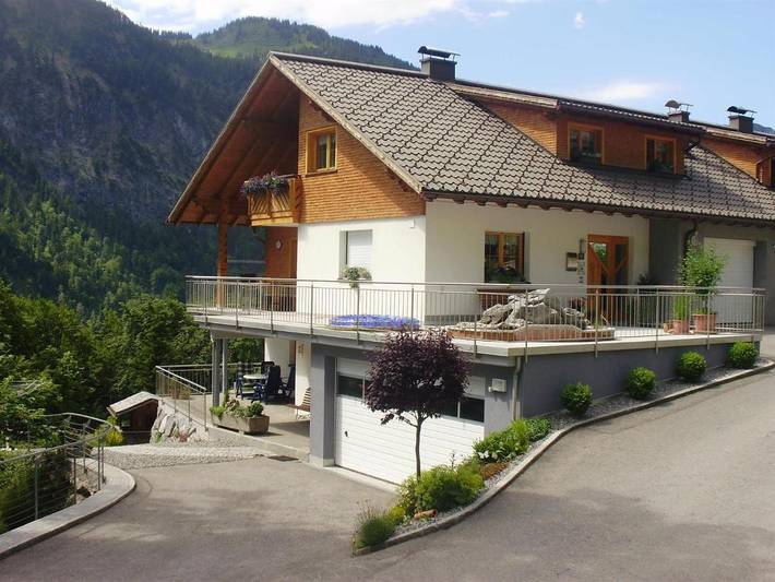 Ferienwohnung für 5 Personen, mit Balkon und Terrasse