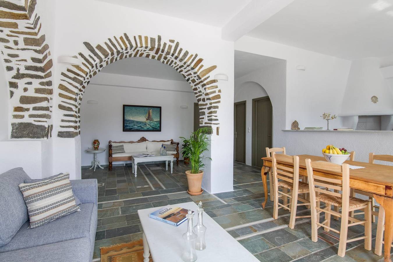 Heavenly Paros Villa | Villa Emerald Cove | 4 Bedrooms | Fully Airconditioned with Infinity Pool & Private Gardens & Sea Views | Agia Irini in Sarakiniko, Paros