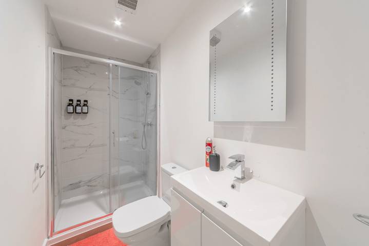 Apartamento vacacional entero, Central - Stay 2 - Paid Parking - Near Transport in Kent