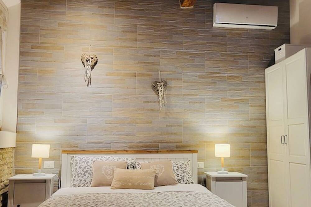 Entire apartment, The Loft of Duels in Ferrara, Ferrara Province