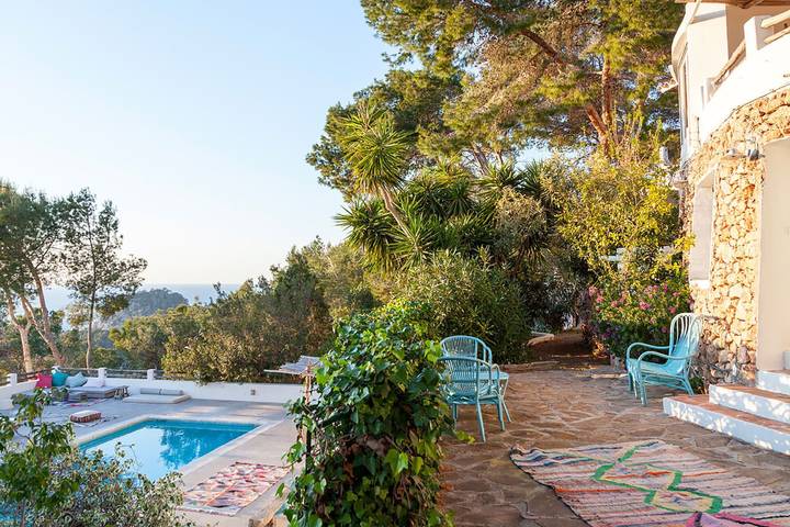 Casa vacanza per 12 persone, con giardino e balcone in Cala Salada
