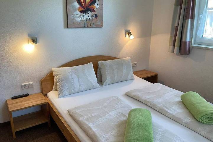 Hütte für 4 Personen, mit Balkon und Garten in Leogang - 2