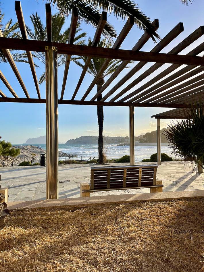 Casa Vacacional 'Amor Supremo' con Vistas a la Montaña, Wifi y Aire Acondicionado in Villotel, Benitachell