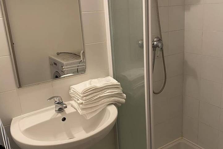 Ganze Wohnung, Grand 3P de Charme imm 18e Plein Centre Lisieux in Lisieux, Lisieux und Umgebung