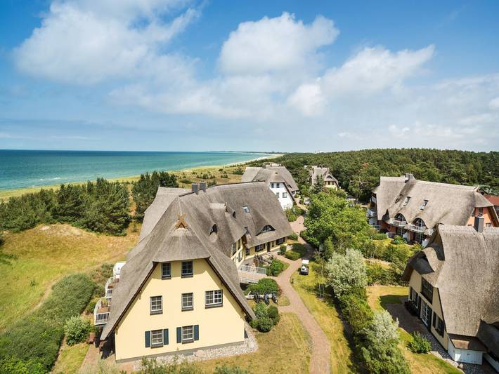 Ferienhaus für 6 Personen, mit Pool und Sauna sowie Terrasse und Garten, mit Haustier in Dierhagen