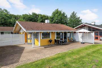 Ferienhaus für 5 Personen, mit Terrasse und Pool in Løjt