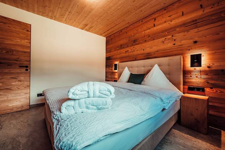 Ganze Wohnung, Forestum - Black Forest Luxury Apartments - Apartment Rothirsch mit Sauna in Menzenschwand-Vorderdorf (St. Blasien), St. Blasien