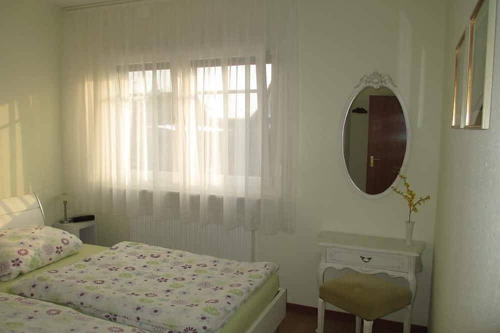 Ganze Wohnung, Ferienwohnung Johannssen - Ferienwohnung Altenholz, Dusche, Wc in Altenholz, Rendsburg-Eckernförde
